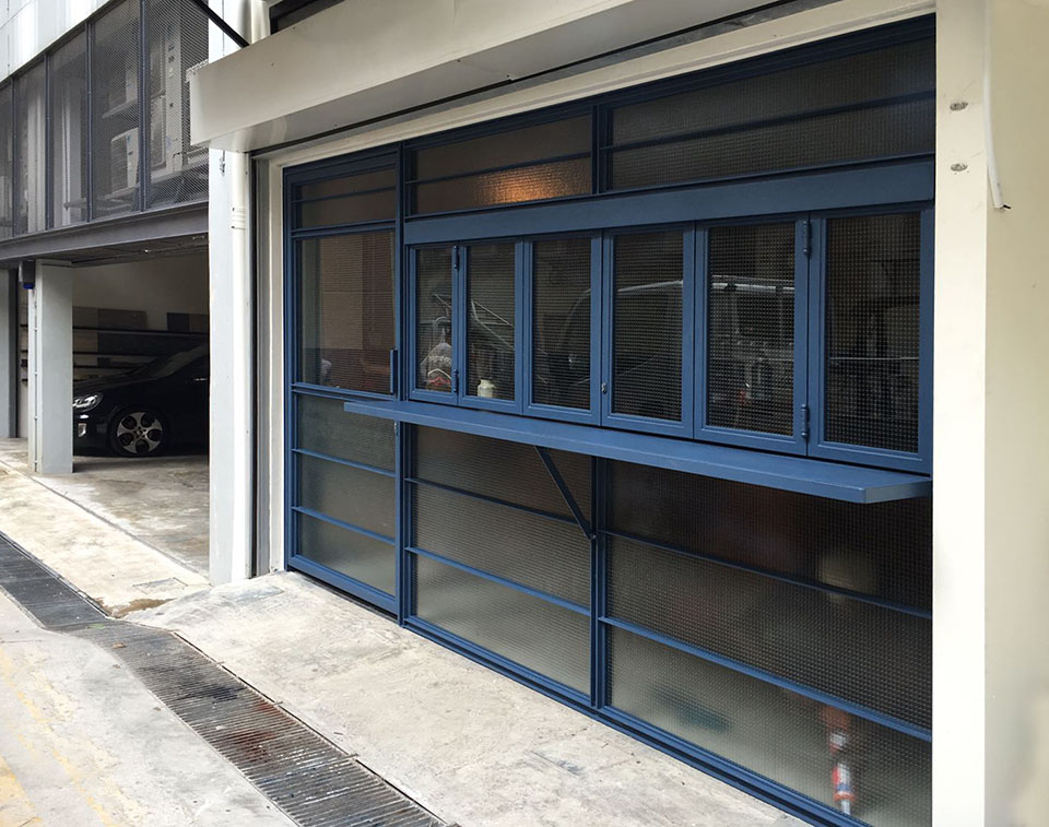 Multi Fold Doors Central Aluminium Glass